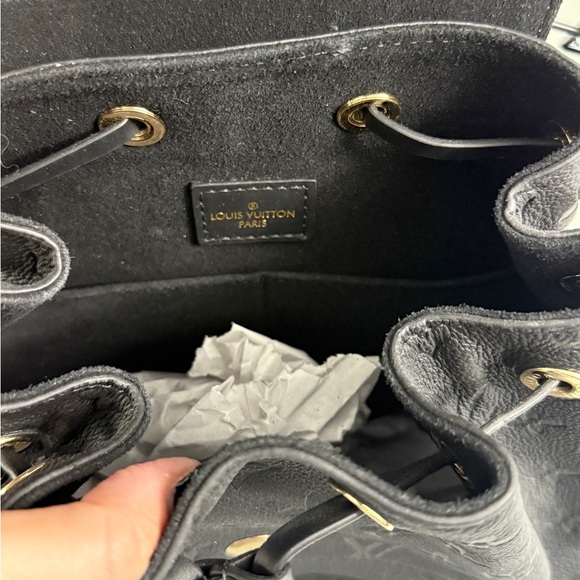 Louis Vuitton Black Backpack dupe - Picture 5 of 8